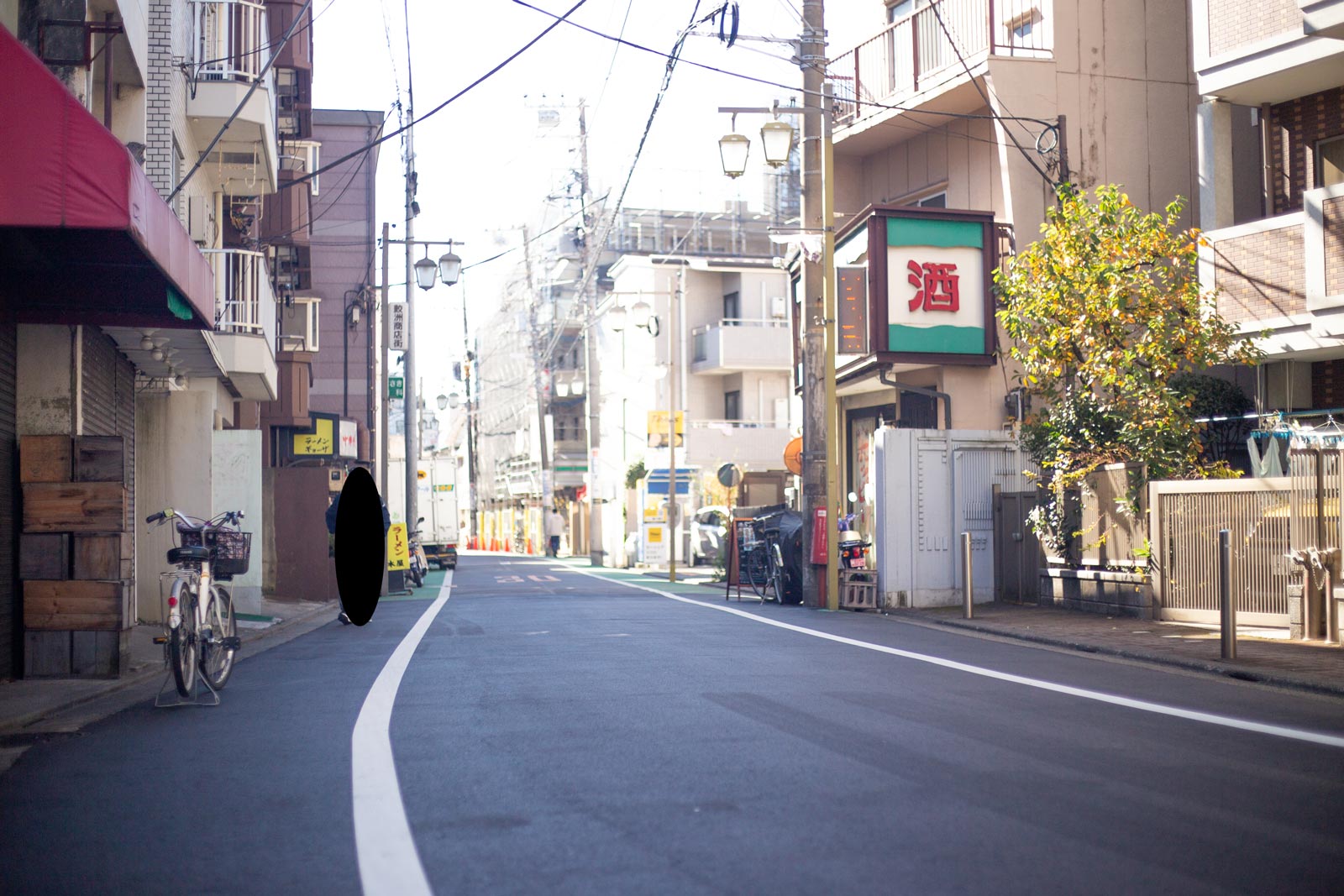 江戸時代から残るこの道は、商店街のような雰囲気もあり、恋人と歩いているシーンや、帰宅シーンの撮影としても使えそう